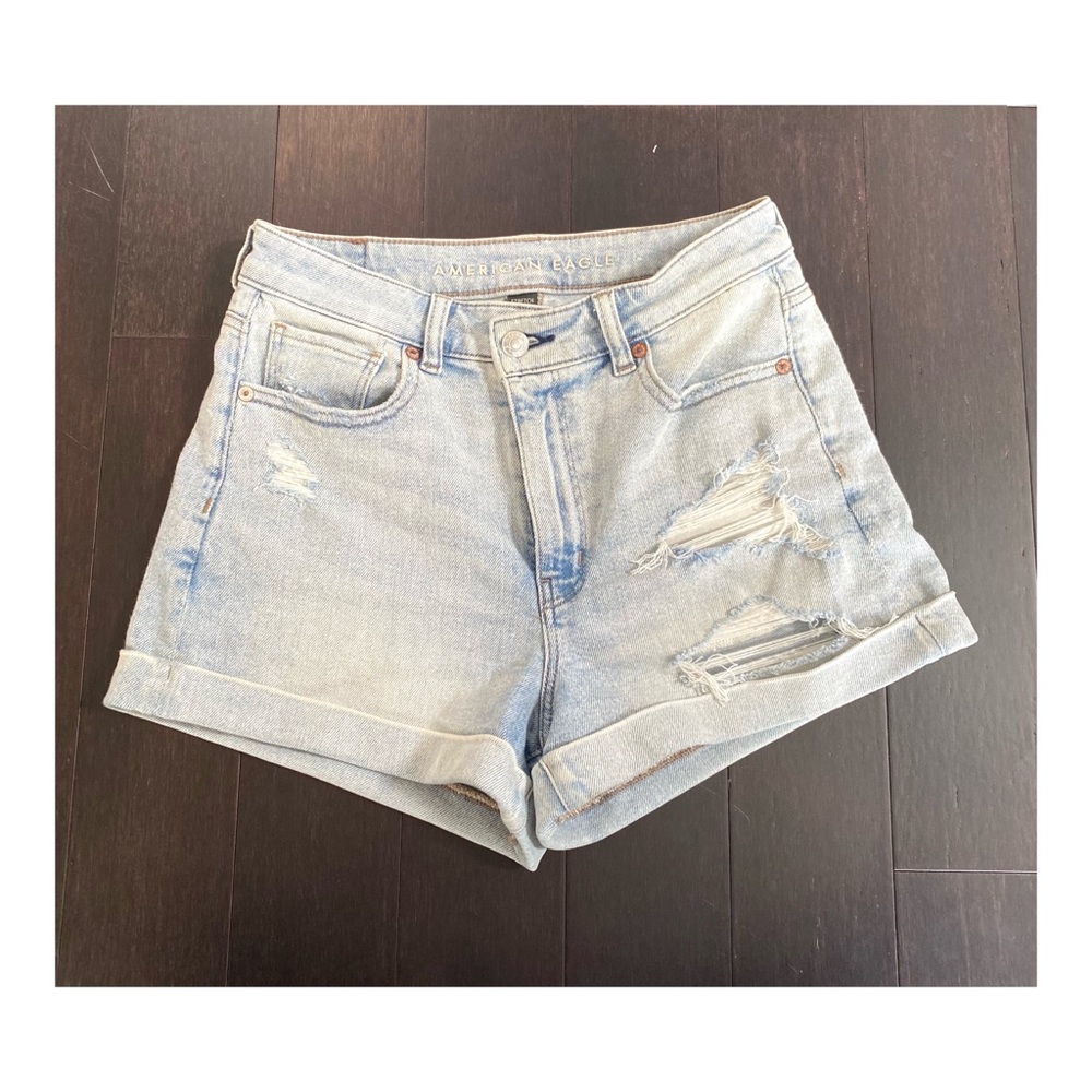 American Eagle Mom Shorts, Distressed